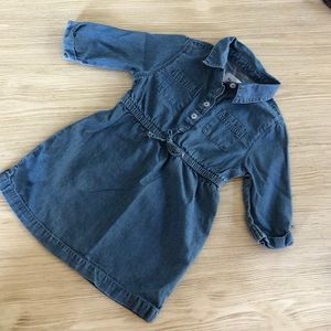 Girl 2T dress. In awesome shape.